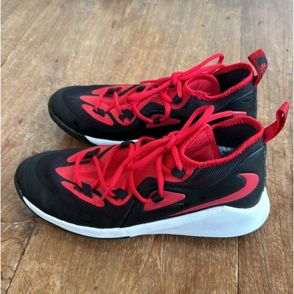 Nike Future Court 2 Size 6Y - Picture 5 of 5